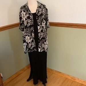 Notations black & white 2-piece shift dress + short sleeve buttoned top 2X